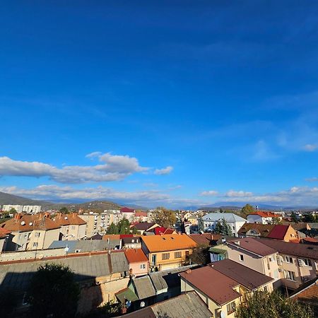Black Room Apartment Mukachevo Exterior foto