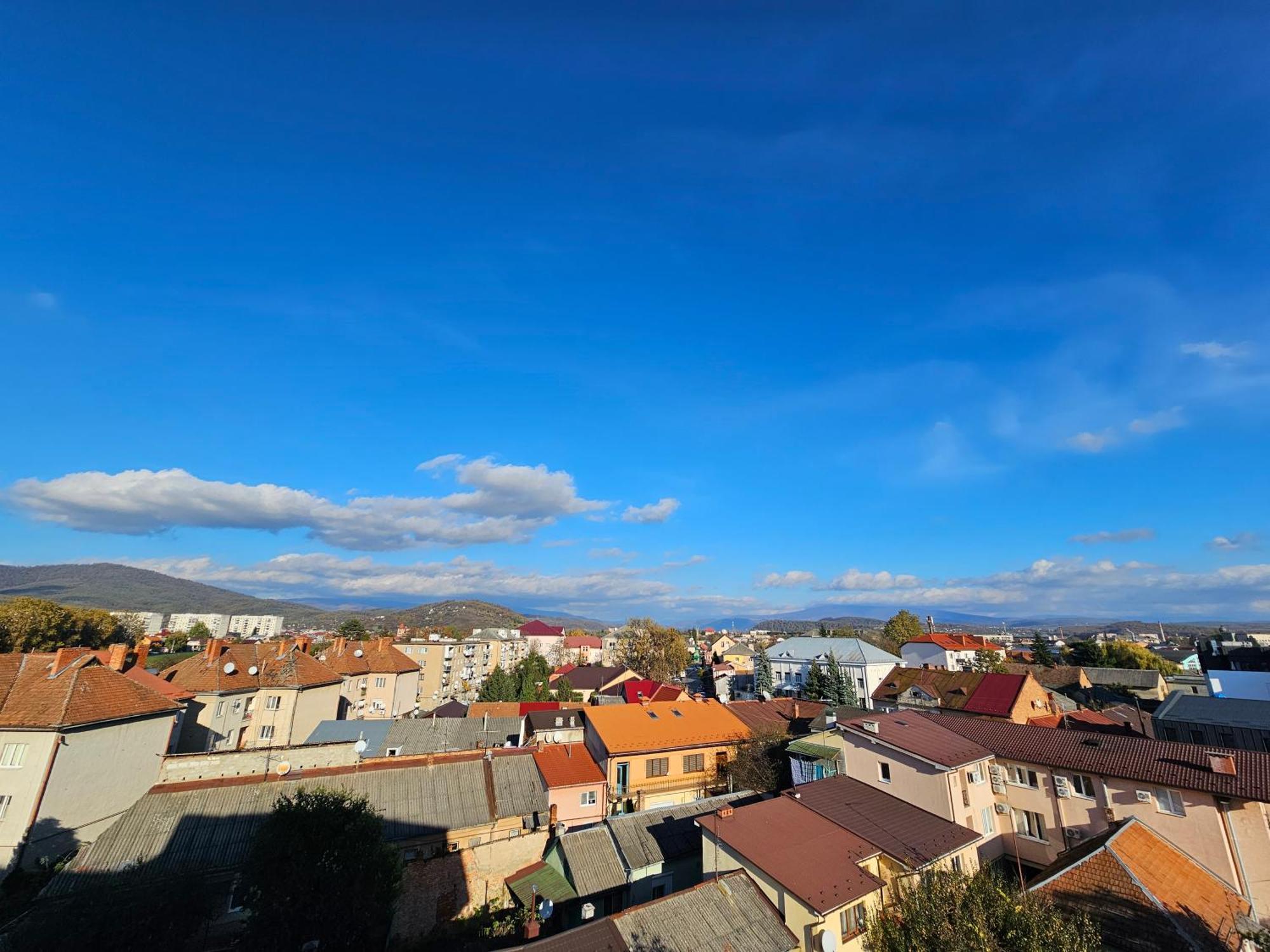 Amazing View Lux With Balcony Apartamento Mukachevo Exterior foto